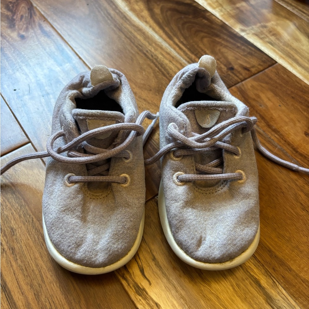 Allbirds Kids Sneakers in light purple - 9T